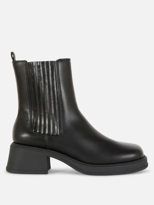 Block Heel Chelsea Boots
