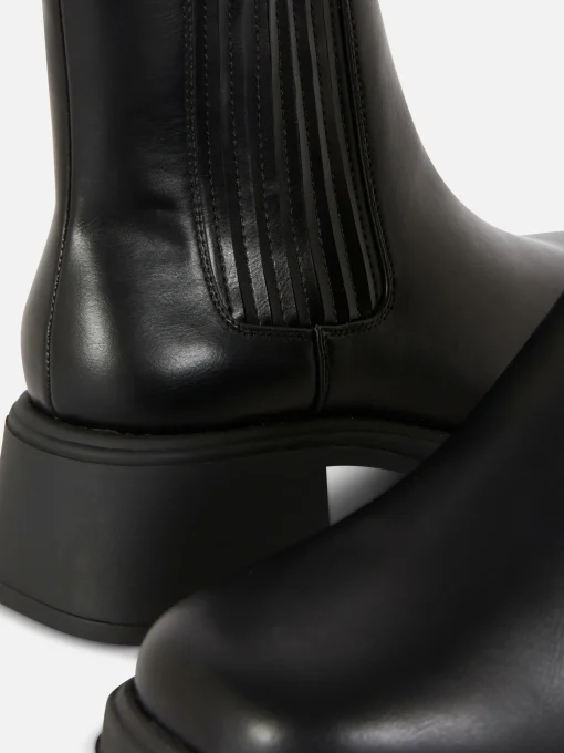 Block Heel Chelsea Boots