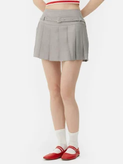 Buckle Pleated Mini Skirt