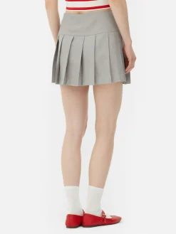 Buckle Pleated Mini Skirt