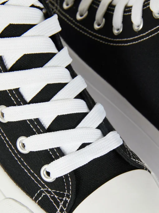 Canvas Flatform High Tops