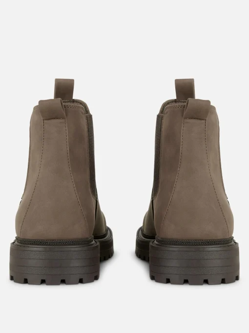 Chunky Chelsea Boots