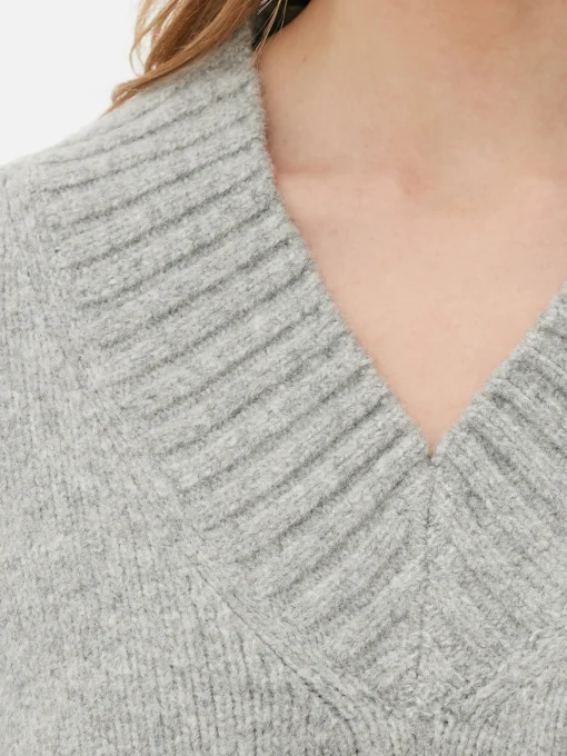 Chunky V-Neck Sweater