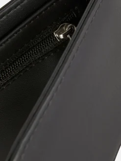 Classic Bi-Fold Wallet