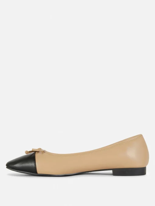 Contrast Cap Toe Ballet Flats
