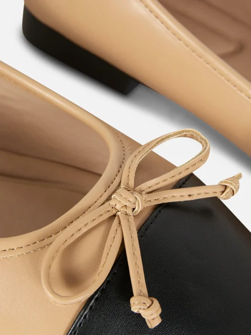 Contrast Cap Toe Ballet Flats