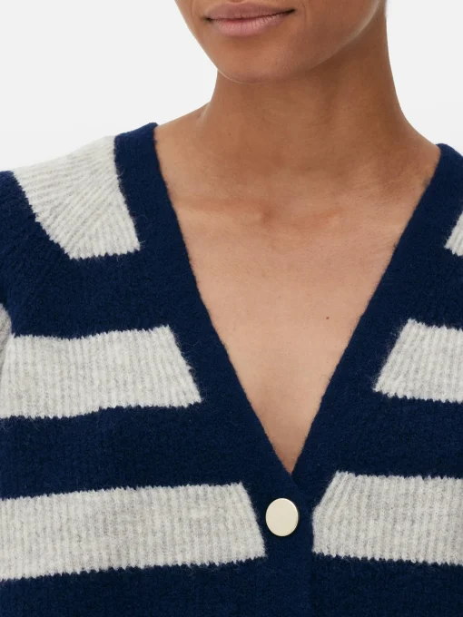 Cropped V-Neck Cardigan
