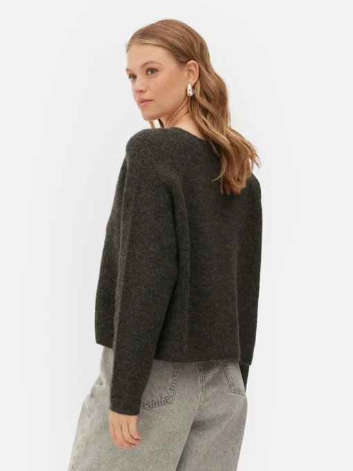Cropped V-Neck Cardigan