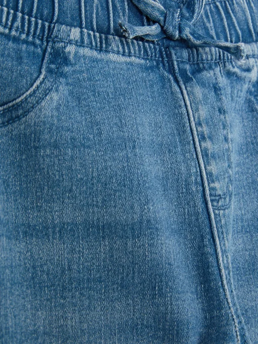 Cuffed Jeans