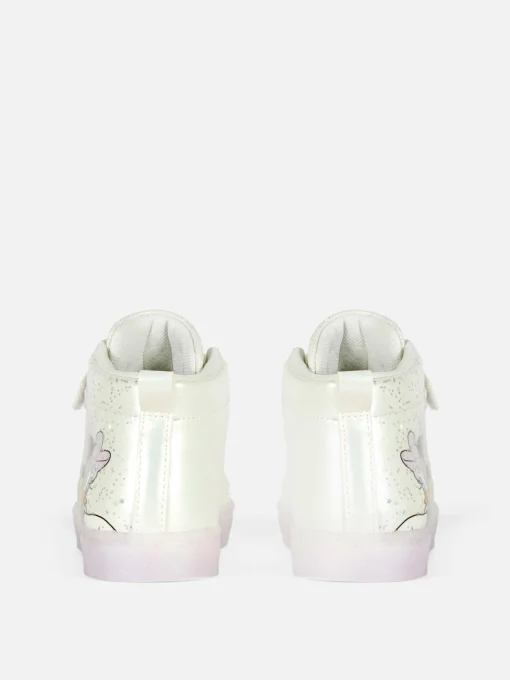 Disney’s Minnie Mouse And Daisy Duck Light Up Sneakers