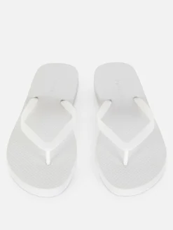 Essential Flat Flip Flops