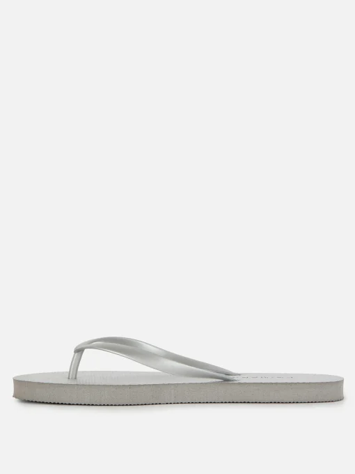 Essential Flat Flip Flops