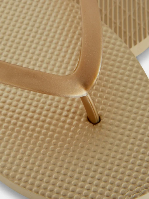 Essential Flat Flip Flops