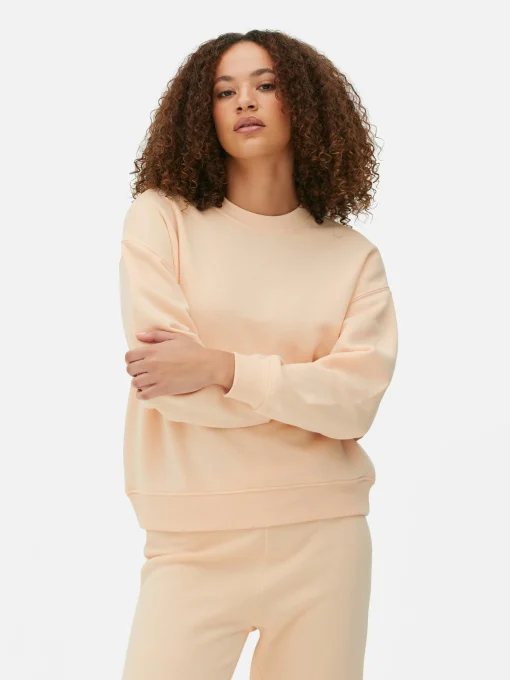 Essential Sweatshirt