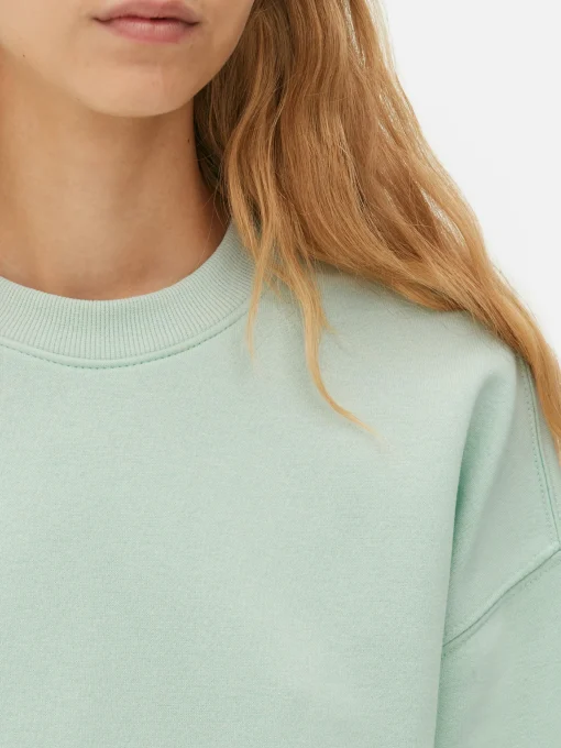 Essential Sweatshirt