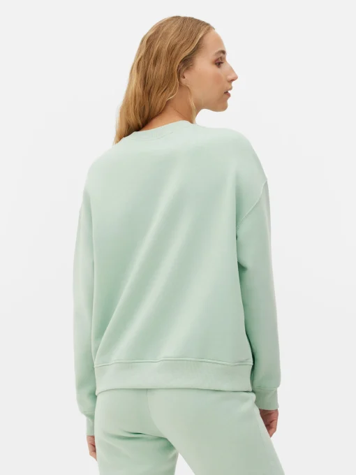 Essential Sweatshirt