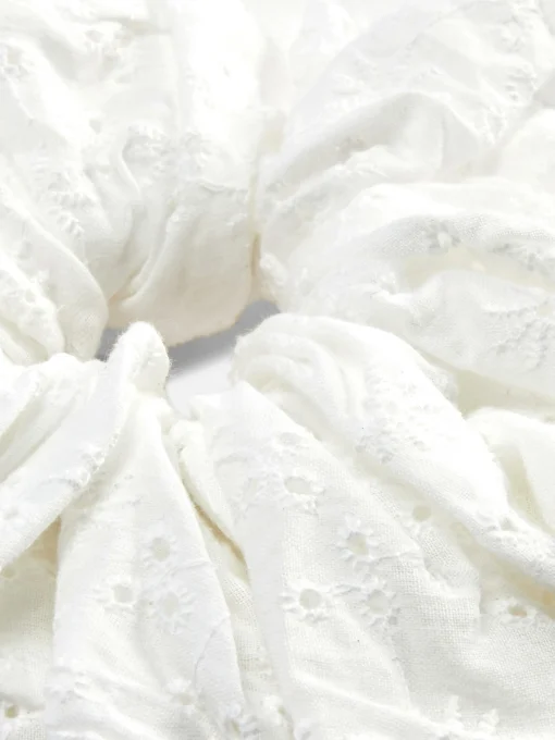 Jumbo Eyelet Scrunchie