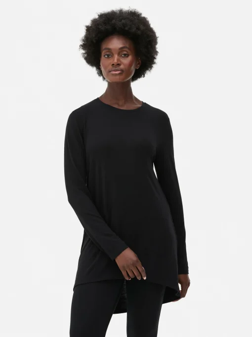 Long Sleeve Long Curved Hem Top