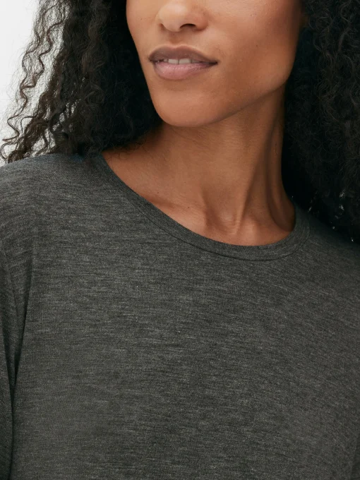 Long Sleeve Long Curved Hem Top