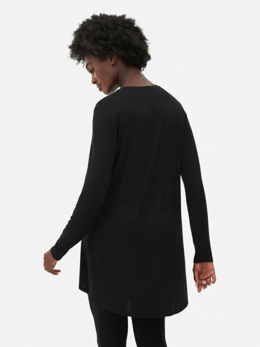 Long Sleeve Long Curved Hem Top