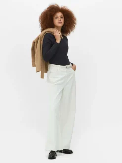 Long Sleeve Stretch Crew Neck Top