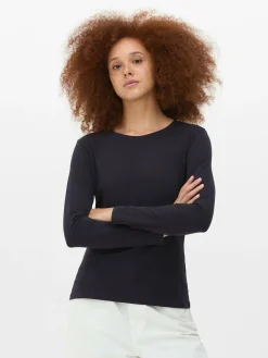 Long Sleeve Stretch Crew Neck Top