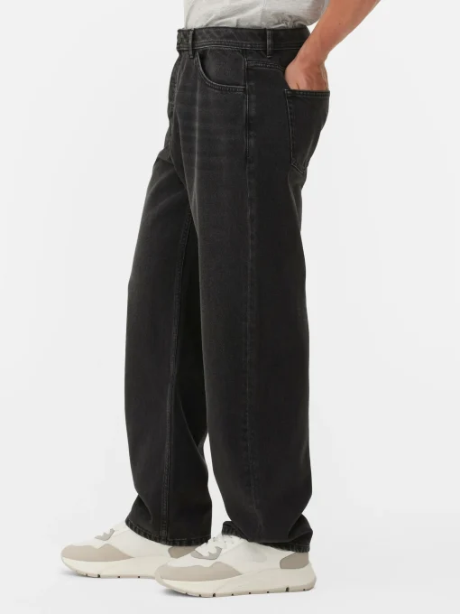 Loose Fit Jeans