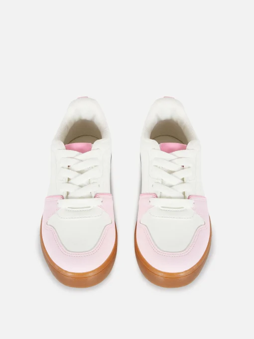 Low Top Sneakers