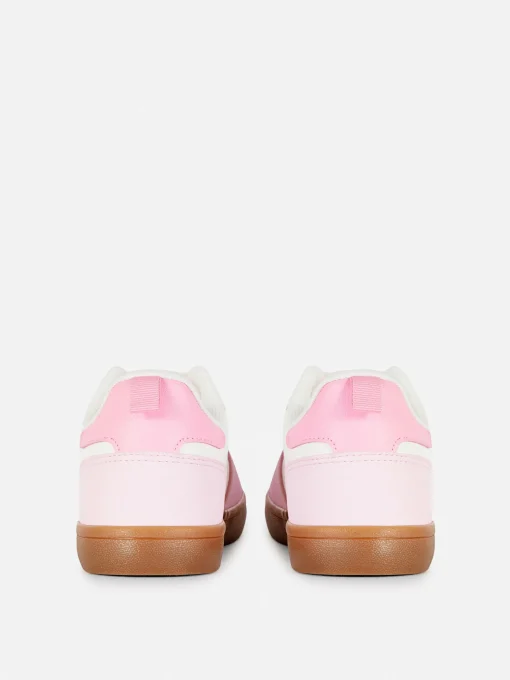 Low Top Sneakers