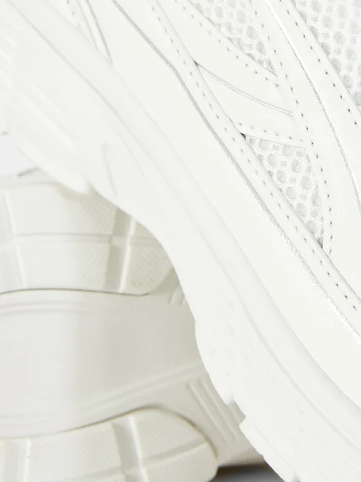 Mesh Panel Sports Sneakers