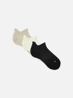 3-Pack Blister Resistant Sneaker Socks