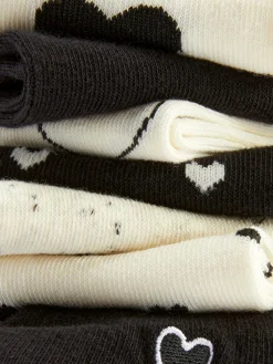 7-Pack Heart Monochrome Shoe Liners