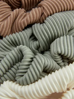 3-Pack Ribbed Scrunchies