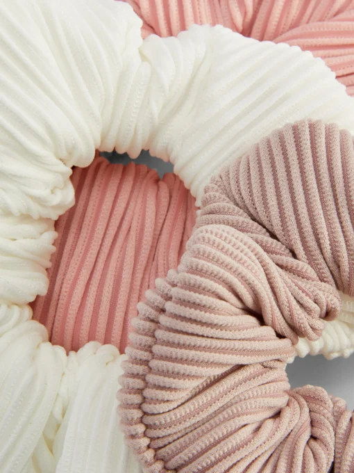 3-Pack Ribbed Scrunchies