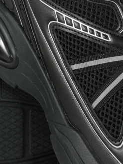 Paneled Low-Top Sports Sneakers