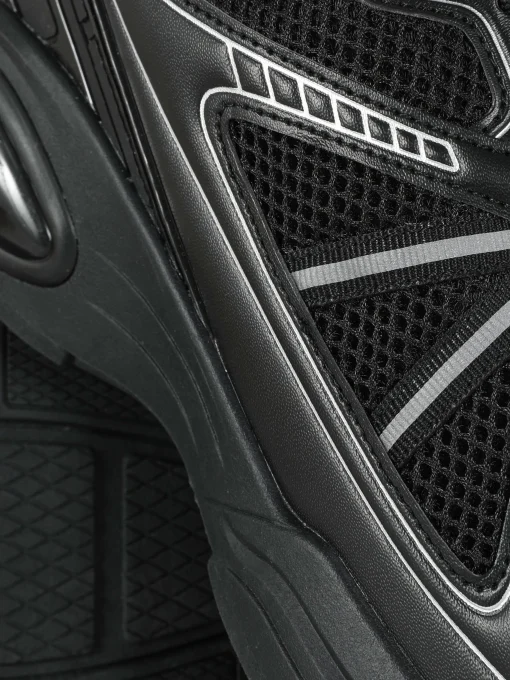 Paneled Low-Top Sports Sneakers