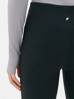Performance Flared Yoga Leggings