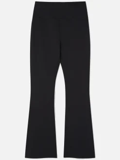 Performance Flared Yoga Leggings