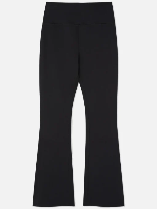 Performance Flared Yoga Leggings