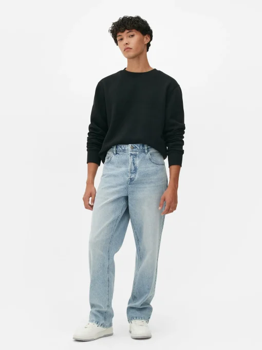 Relaxed Straight Jeans