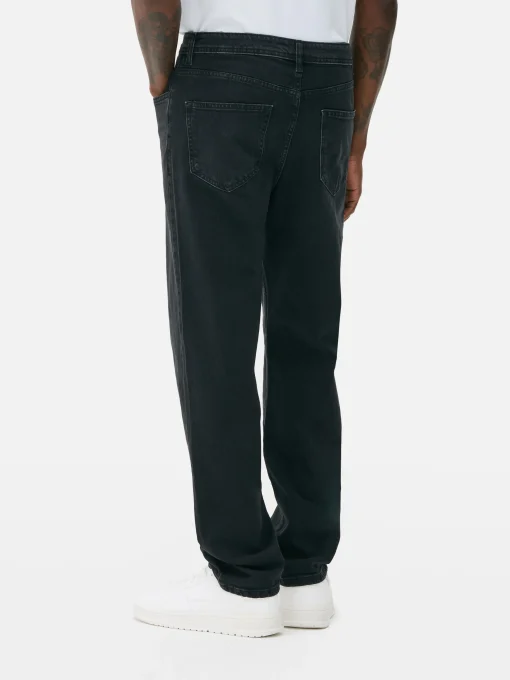 Relaxed Straight Jeans