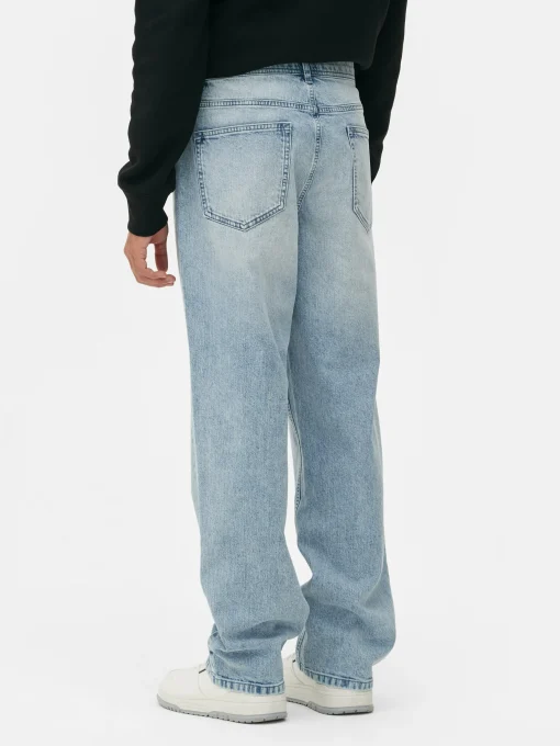 Relaxed Straight Jeans