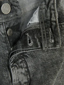 Relaxed Straight Jeans
