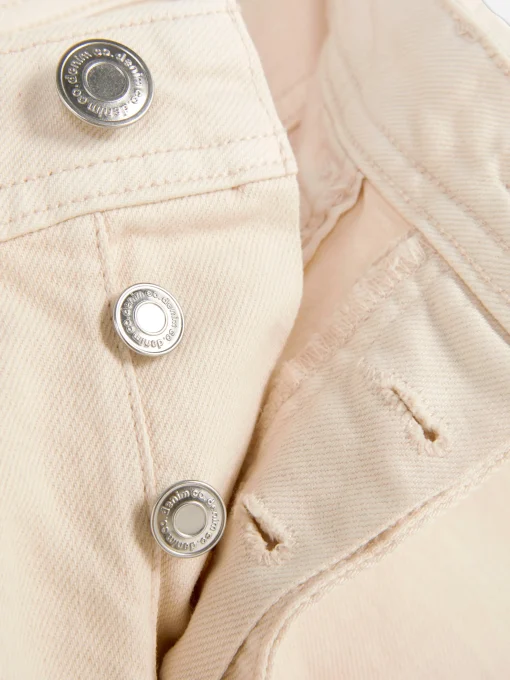 Relaxed Straight Jeans