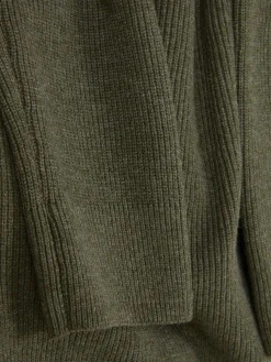 Ribbed Crew Neck Sweater