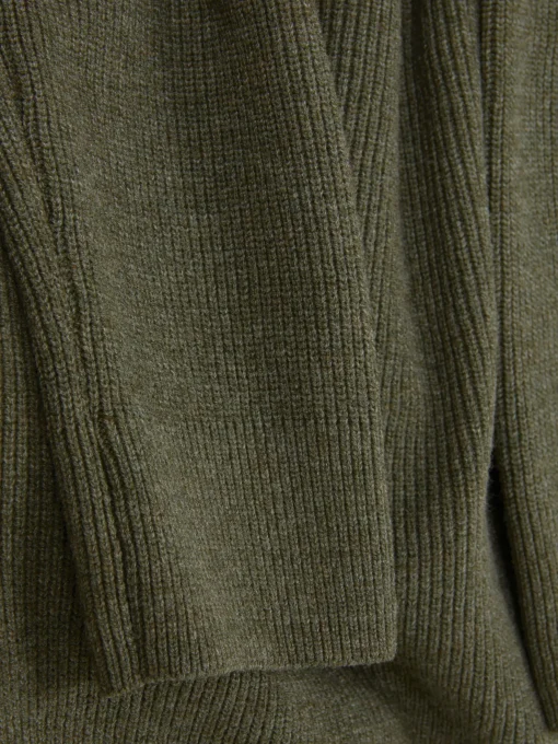 Ribbed Crew Neck Sweater