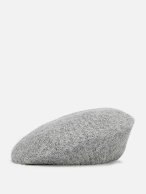 Ribbed Knit Beret