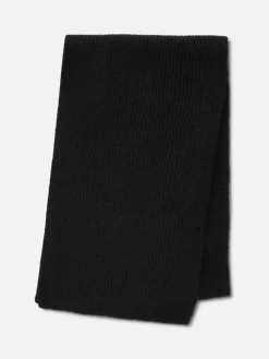 Ribbed Knit Scarf