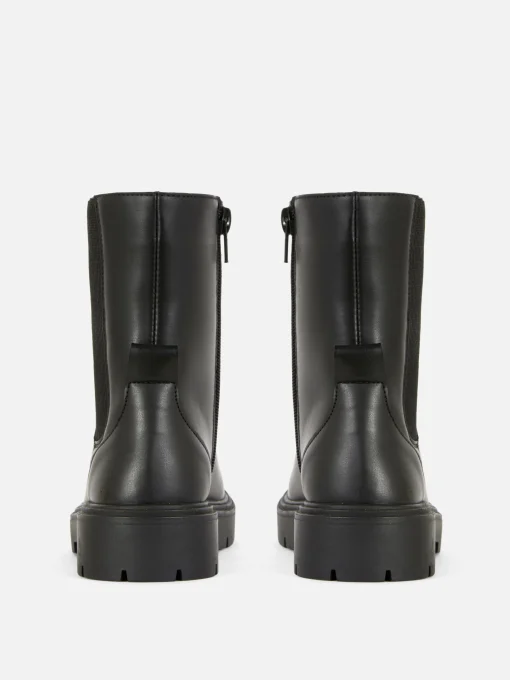 Round Toe Chelsea Boots