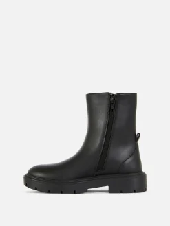 Round Toe Chelsea Boots